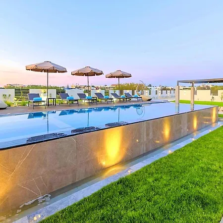 Solaris Heated Pool & Jacuzzi Georgioupoli